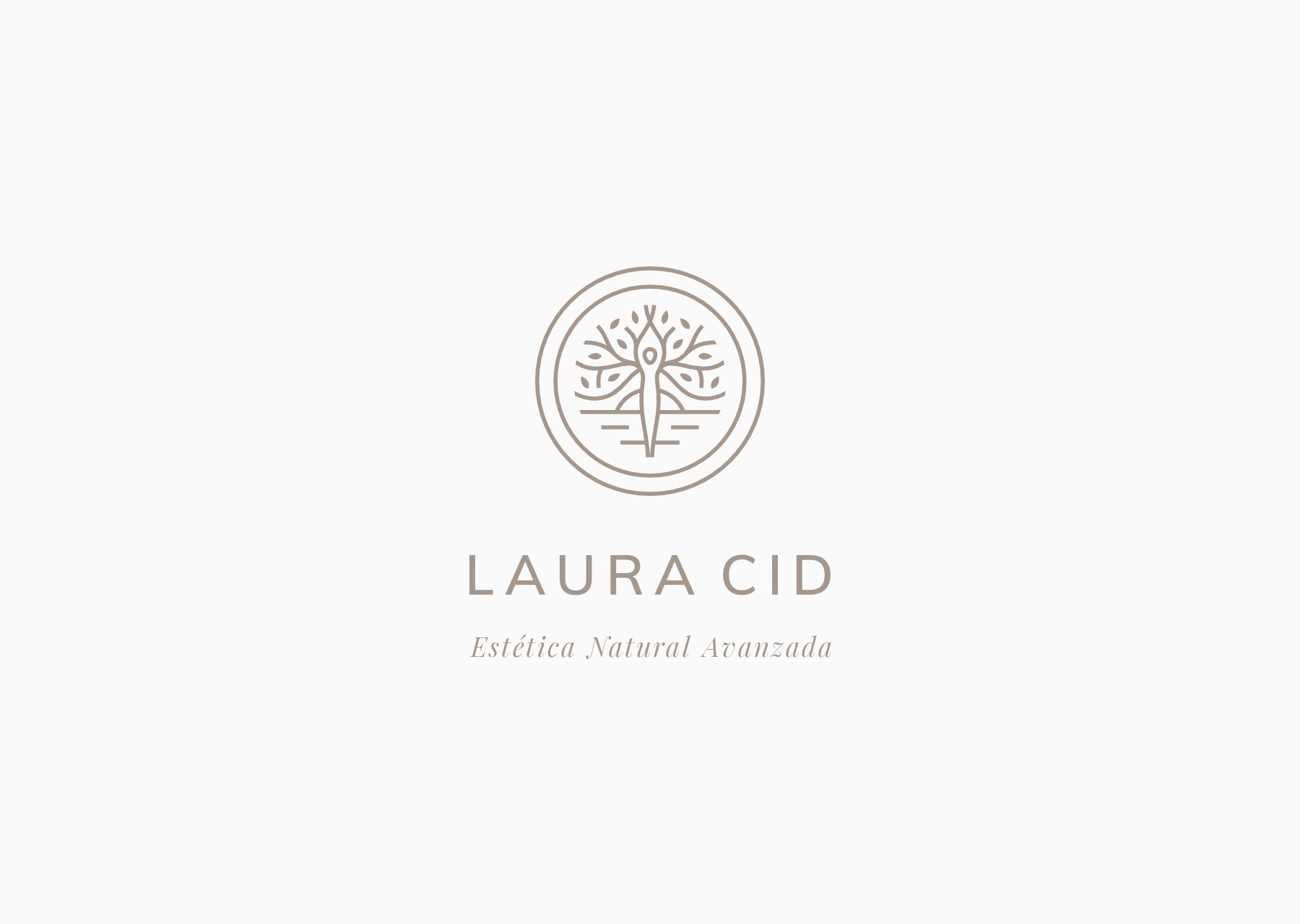 logotipo laura cid estetica natural avanzada - javier real